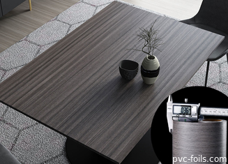 الأثاث PVC فيلم السطح تصميم الحبوب الخشبية السماكة المخصصة للتصفيف