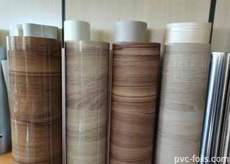 لفة فيلم أثاث PVC عالي اللمعان لأسطح الخزانات الحديثة