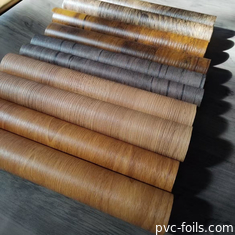 0.14mm PVC فيلم التطليع الزخرفي النسيج الخشبي الفيلم المطلي تصميم الخشب للورق المطلي