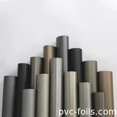 لون الفضة المعدني للفيلم اللاصق الذاتي لـ PVC في اللفافة لتزيين السطح