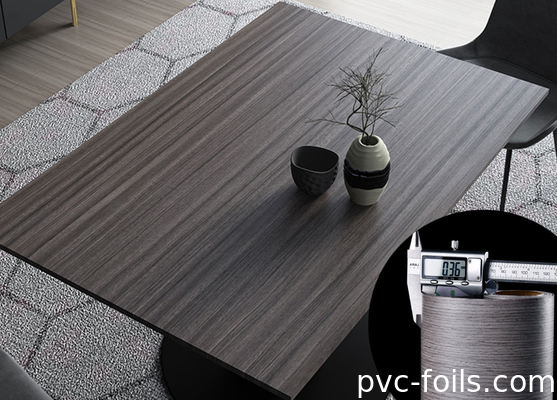 الأثاث PVC فيلم السطح تصميم الحبوب الخشبية السماكة المخصصة للتصفيف