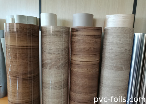 لفة فيلم أثاث PVC عالي اللمعان لأسطح الخزانات الحديثة